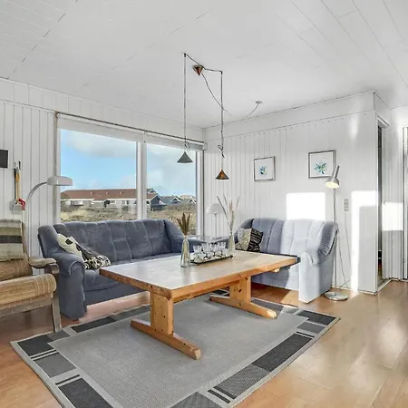 Amazing In Hvide Sande With Sauna Semesterbostad